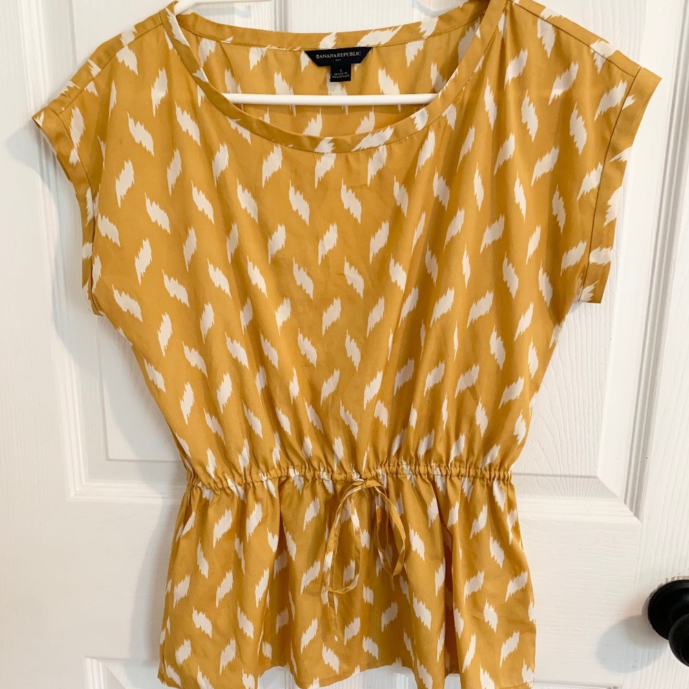 Banana Republic yellow top, size S
